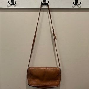 Vintage Boulder Ridge Leather Crossbody Bag with Plaid Lining